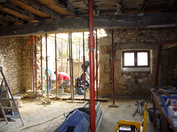 restauration d'une maison de ville : trou baie